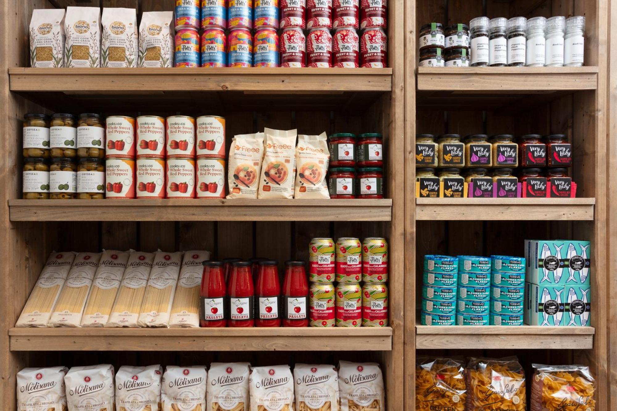 Schloss Roxburghe, Part Of Destination By Hyatt Kültér fotó A typical grocery store display