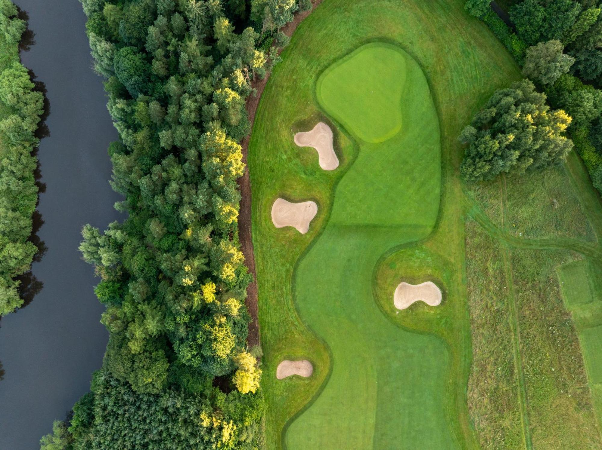 Schloss Roxburghe, Part Of Destination By Hyatt Kültér fotó The 17th hole at the 2016 U.S. Open
